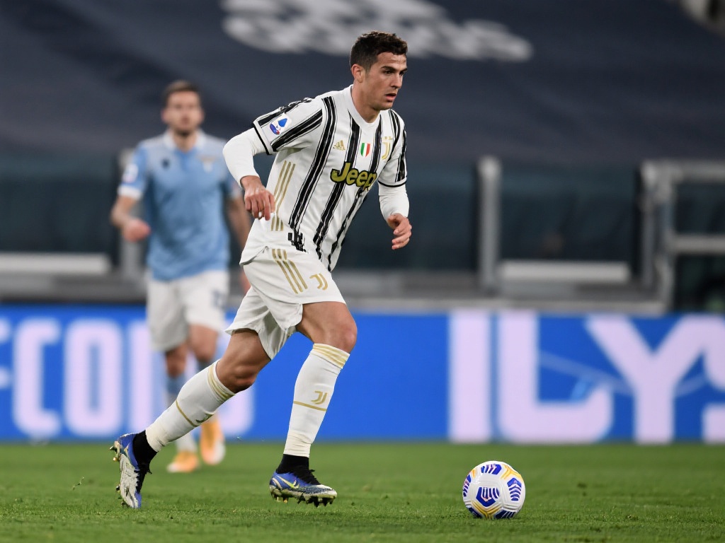 米兰体育报评述尤文近期比赛表现与技战术问题 (米兰体育报深度解析尤文近期比赛表现与技战术难题）